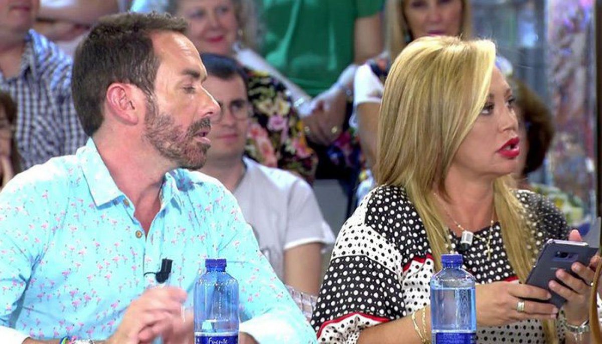 Jesús Manuel i Belén Esteban estaven parlant mentre el programa continuava amb un altre tema