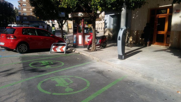 L'ajuntament d'Alzira ha instalÂ·lat un punt de recÃ rrega