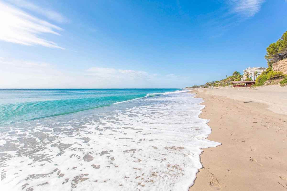 Imatge d'una platja de Mont-roig del Camp