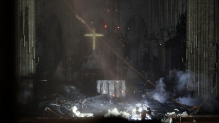 Algunes parts imprescindibles de la catedral han quedat calcinades pel foc
