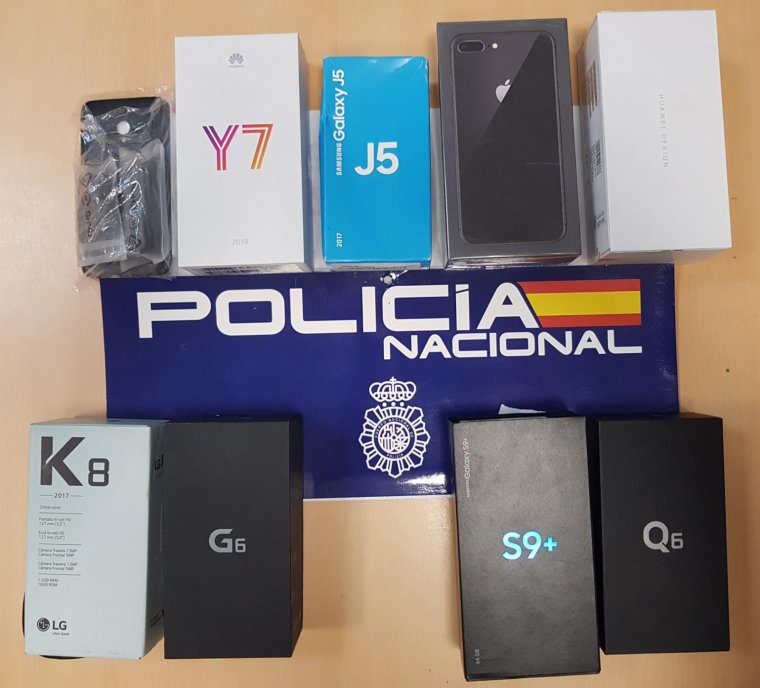 Els mòbils recuperats per la Policia