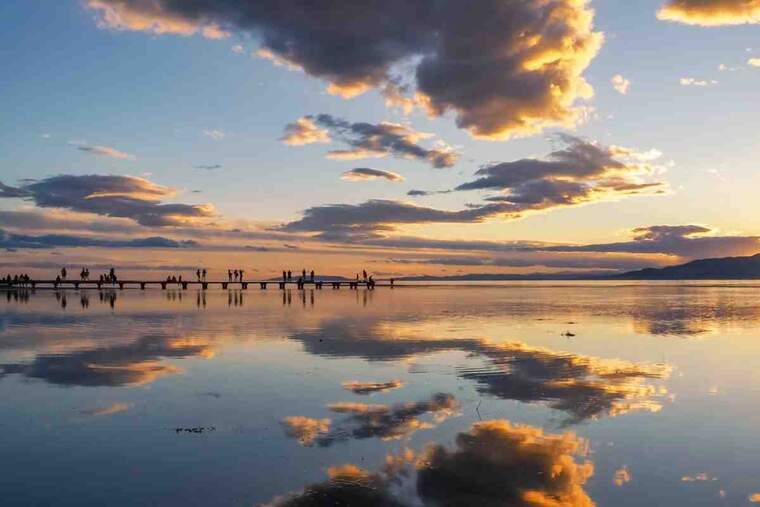 Imatge d'una sortida de sol rogencia al Delta de l'Ebre