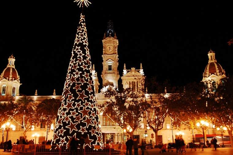 Arbre de nadal i decoració nadalenca en la Comunitat Valenciana
