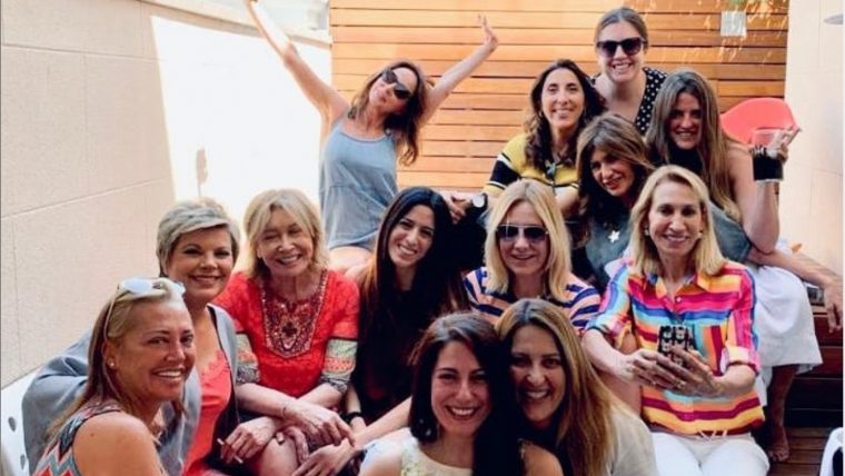 BelÃ©n Esteban va celebrar un comiat de soltera amb les seves companyes