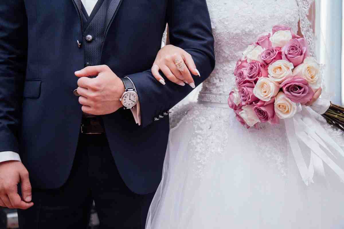 Imatge d'una boda, amb el nuvi i la nÃºvia