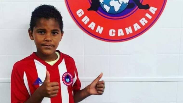 Dol en el futbol grancanari per la mort del benjamí Dilan, atropellat en Telde