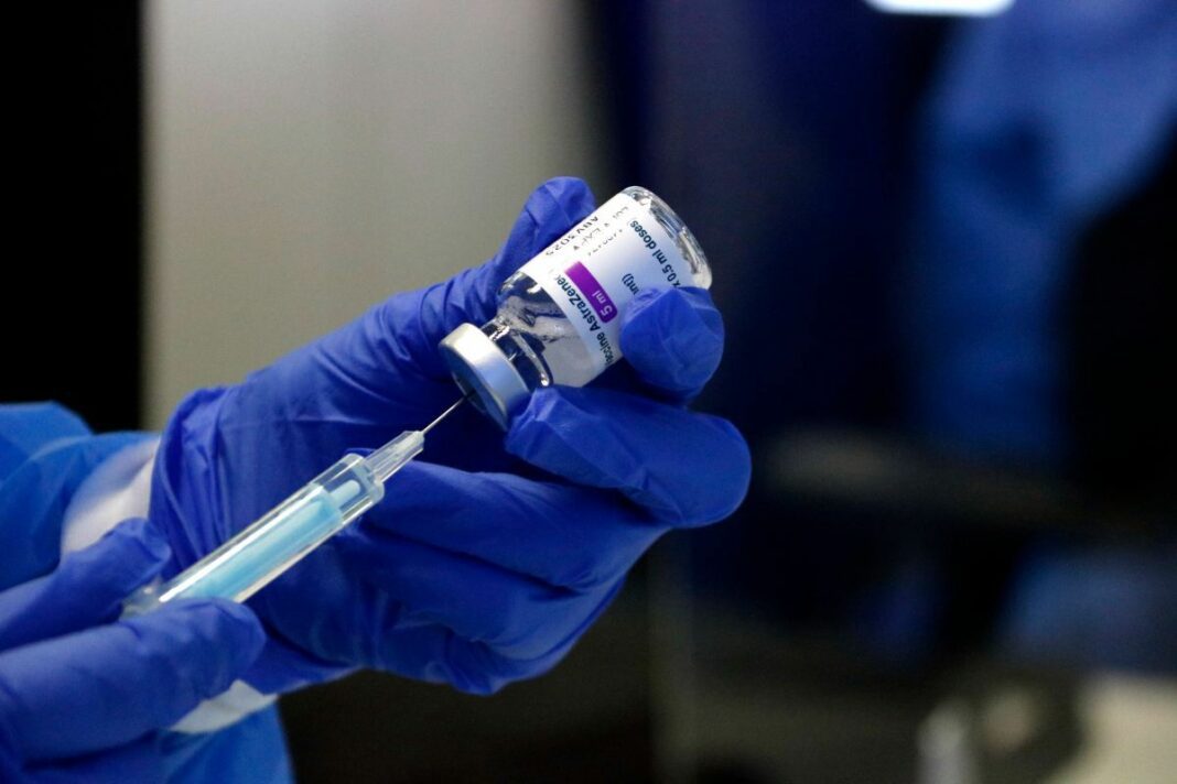 AstraZeneca sortit en defensa de la seva vacuna contra la Covid-19