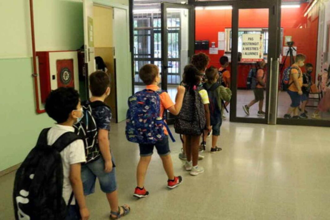 Salut i Educació analitzaran centres i territoris amb percentatges baixos de vacunació per iniciar accions comunitàries