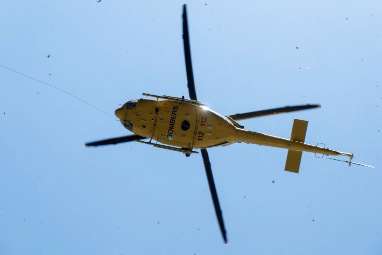 L'helicòpter Alfa 1 del Grup de Rescat del Consorci Provincial de Bombers d'Alacant