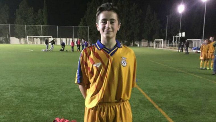 Imagen de Nacho Barberá con la equipación de la selección valenciana.