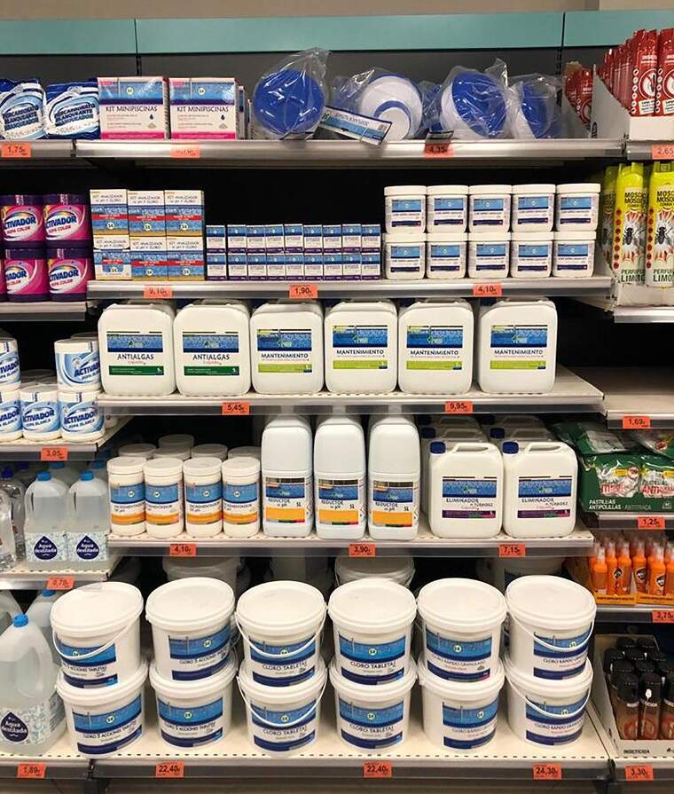 Productes de Mercadona per la neteja i el tractament de l'aigua de les piscines