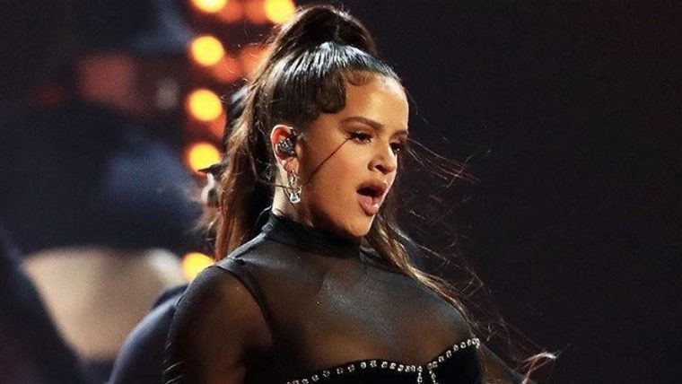 RosalÃa és crÃticada per apropiació cultural després de guanyar dos MTV Music Awards