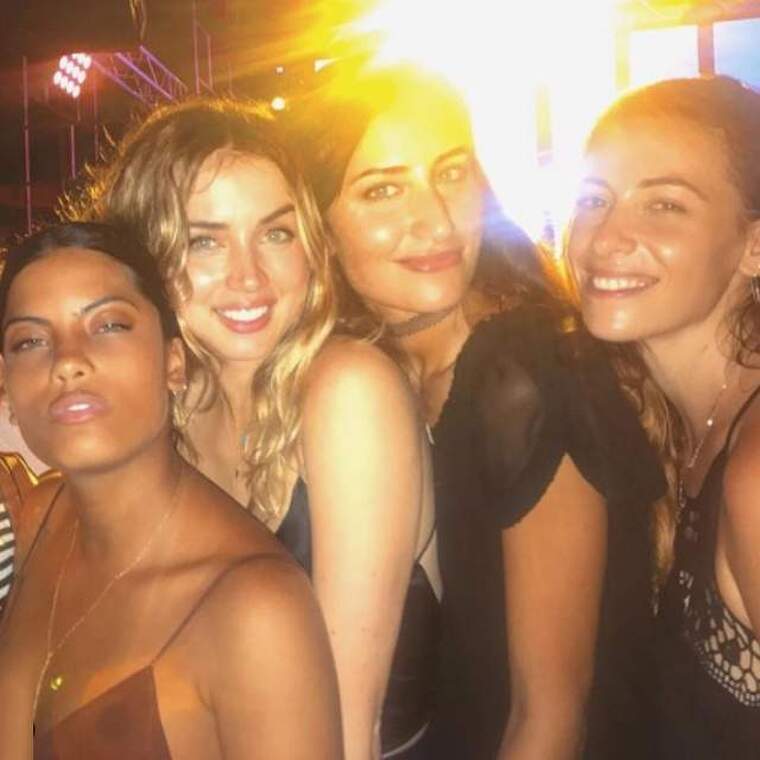 Rachel ValdÃ©s amb Ana de Armas