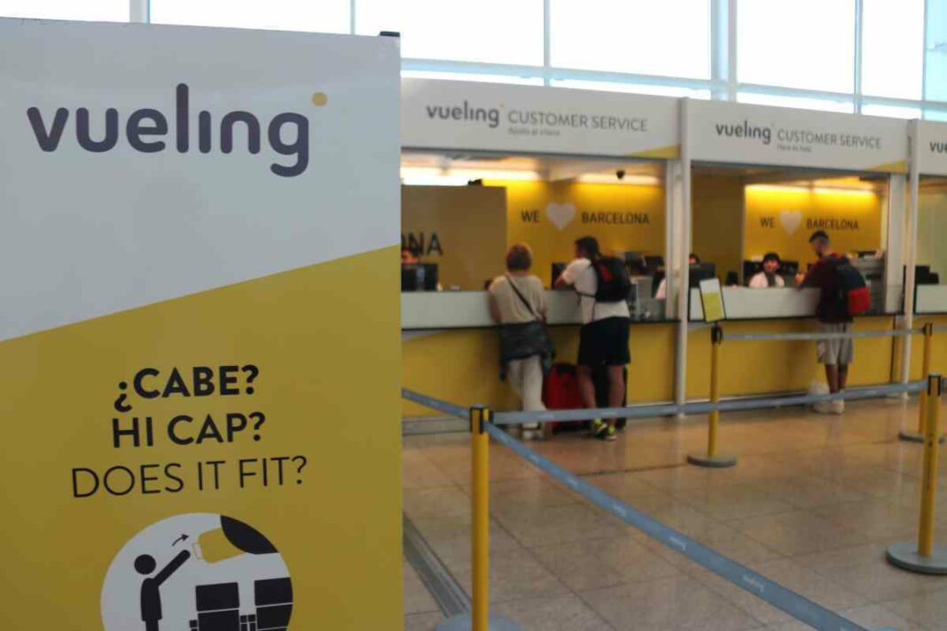 Pere Soler assegura que Vueling va deixar pujar viatgers que portaven el document de la prova PCR en castellà.