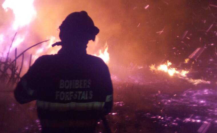 Incendi en el riu Xúquer