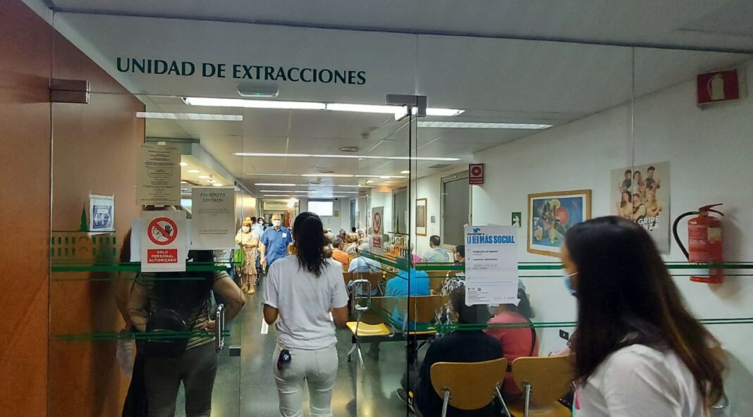 thumbnail_CSIF-Castellon-colas-sala-extracciones-Hospital-Provincial